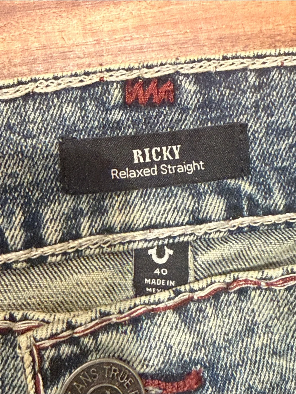 True Religion Ricky Super T Men's Size 40 Relaxed Straight Acid Wash Jeans